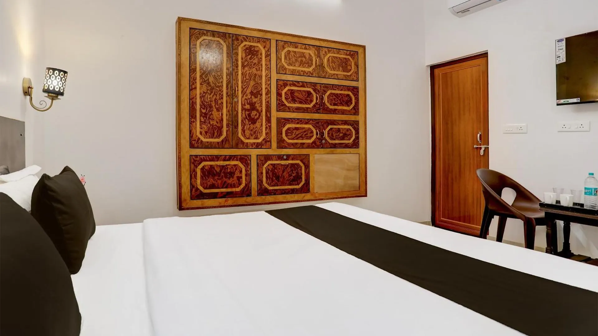 Hotel O Casa Inn Varanasi