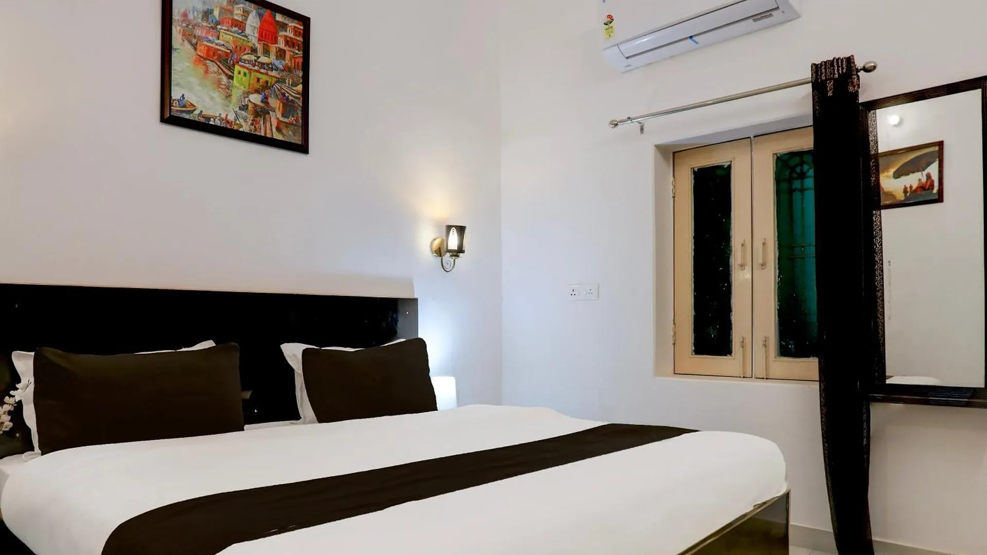 Hotel O Casa Inn Varanasi 4*,  Hindistan