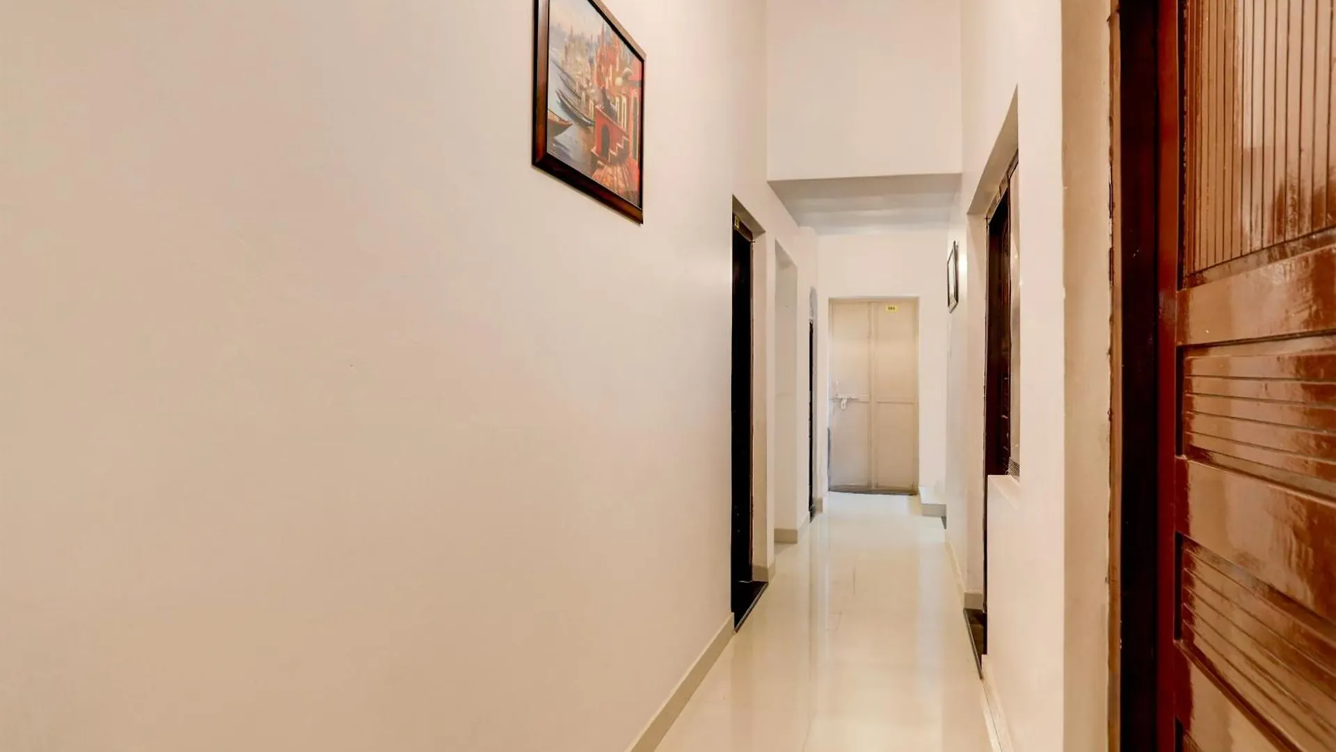 Hotel O Casa Inn Varanasi
